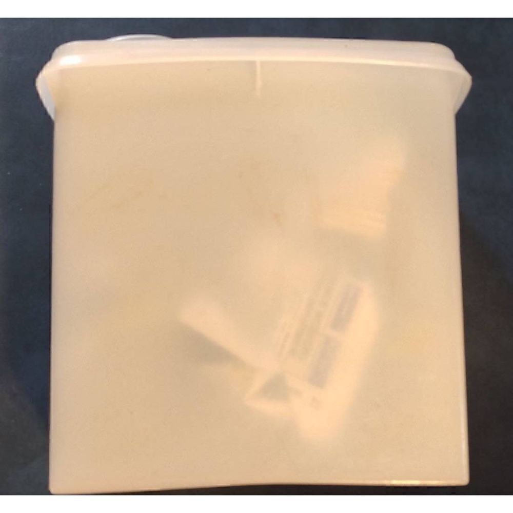 TUPPERWARE CEREAL STORER VINTAGE #469-6 CONTAINER 471-3 FLIP LID SEAL CLEAR 3 QT